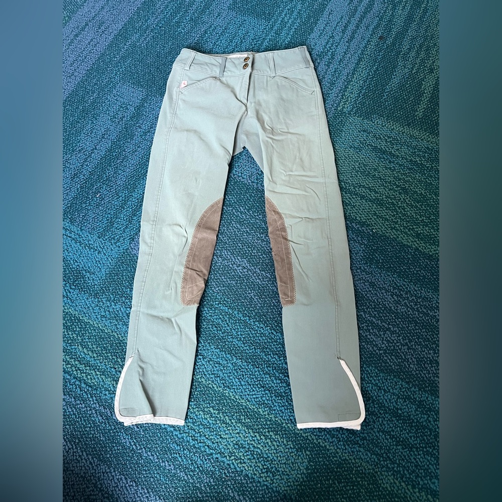 Green Tailored Sportsman size 24R breeches